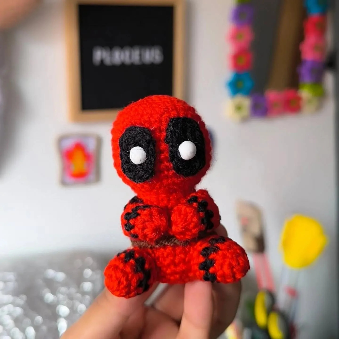 Patrón de llavero de Deadpool en crochet