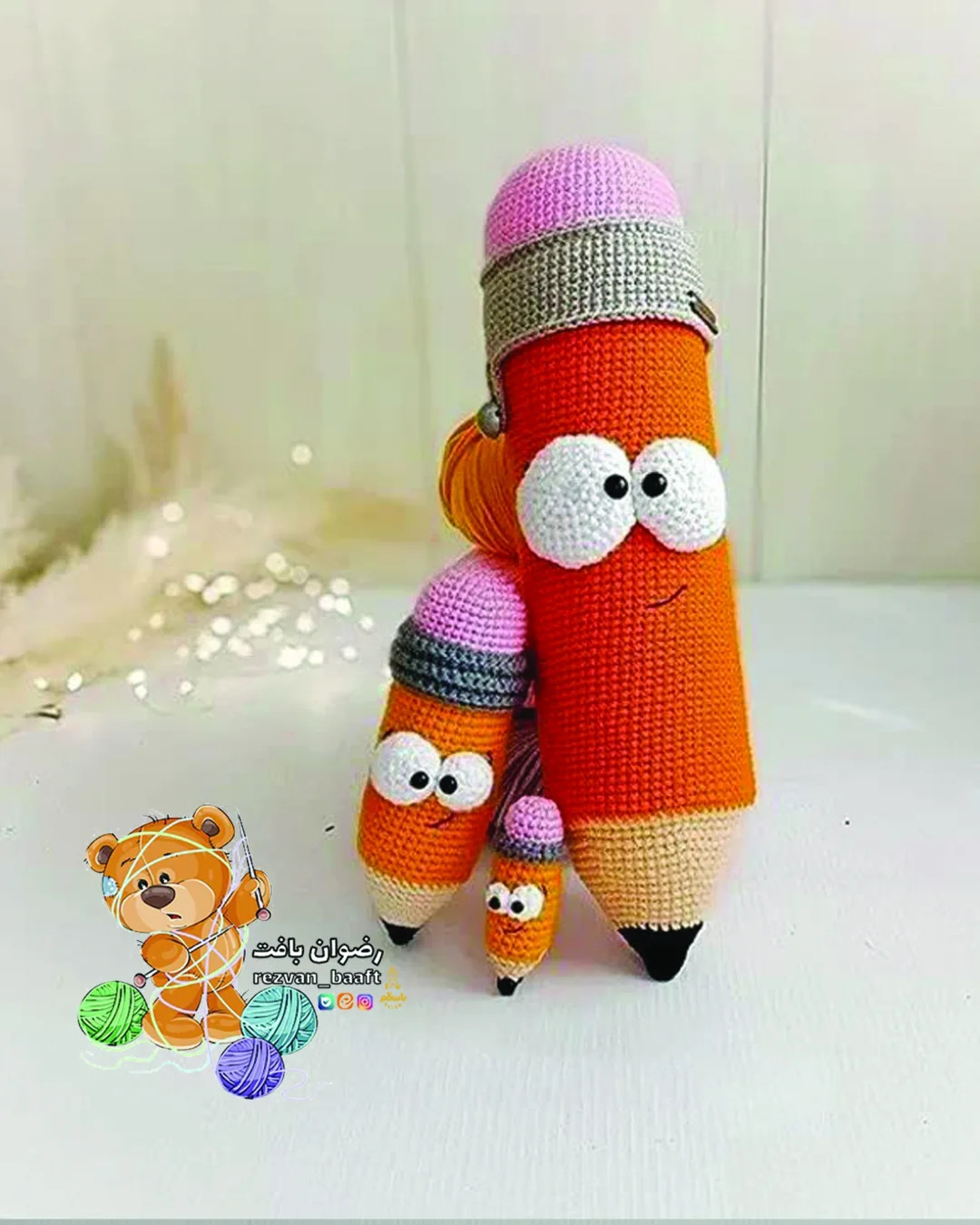 عروسک‌های قلاب‌بافی مداد دوست‌داشتنی و رنگارنگ