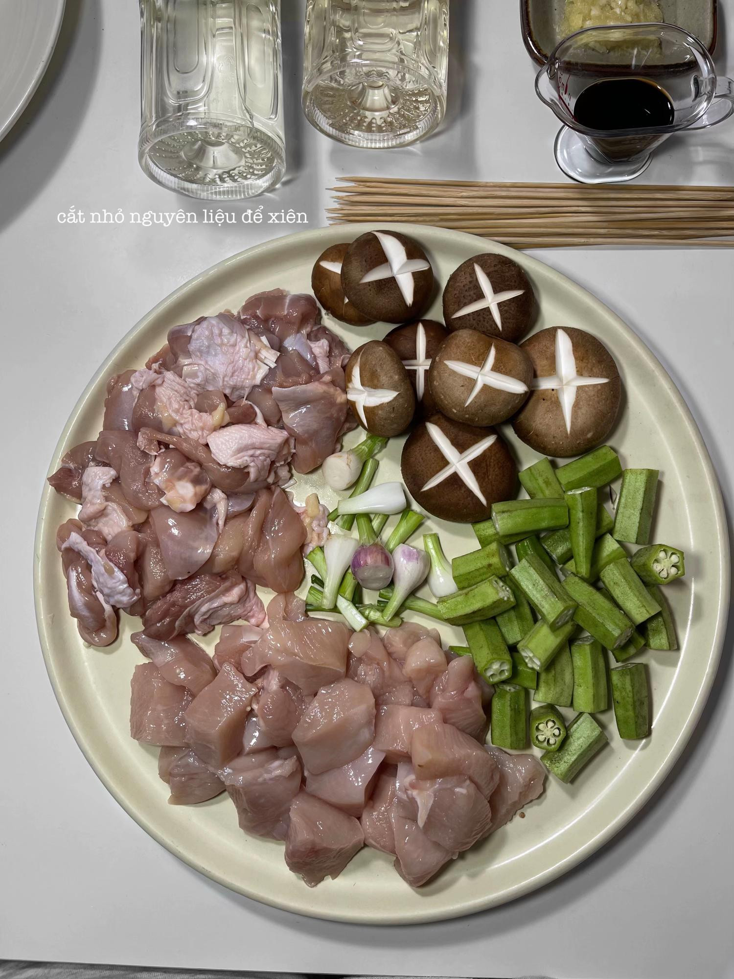 [ Ăn cơm hay uống beer đều okelahh 🍻]
 焼き鳥 - Yakitori