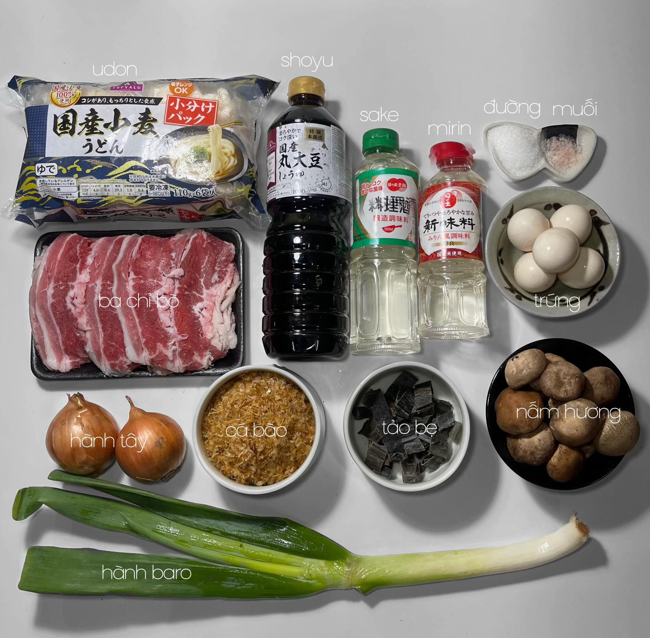Ăn udon hong nè 🍜
肉うどん - Niku Udon