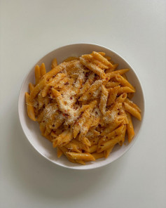 Banana Chia Delight with Chocolate Crunch