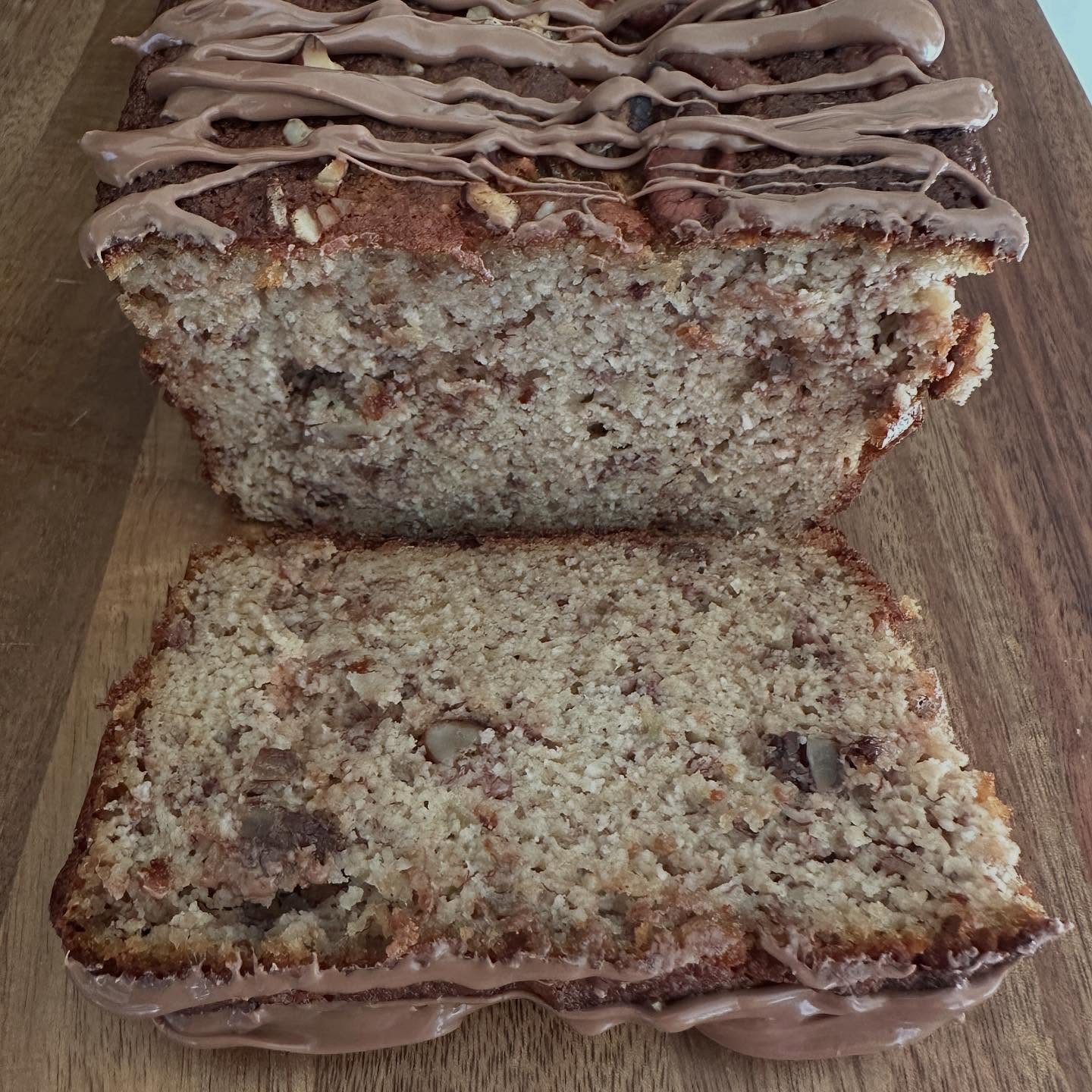 Bánh Mì Chuối Ngọt Ngào Không Bột, Phủ Hạt Giòn Rụm