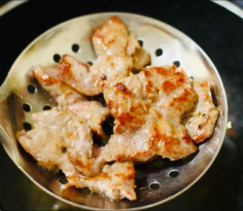 🥩 Bò sốt tiêu đen – Mềm thơm, đậm vị nhà hàng