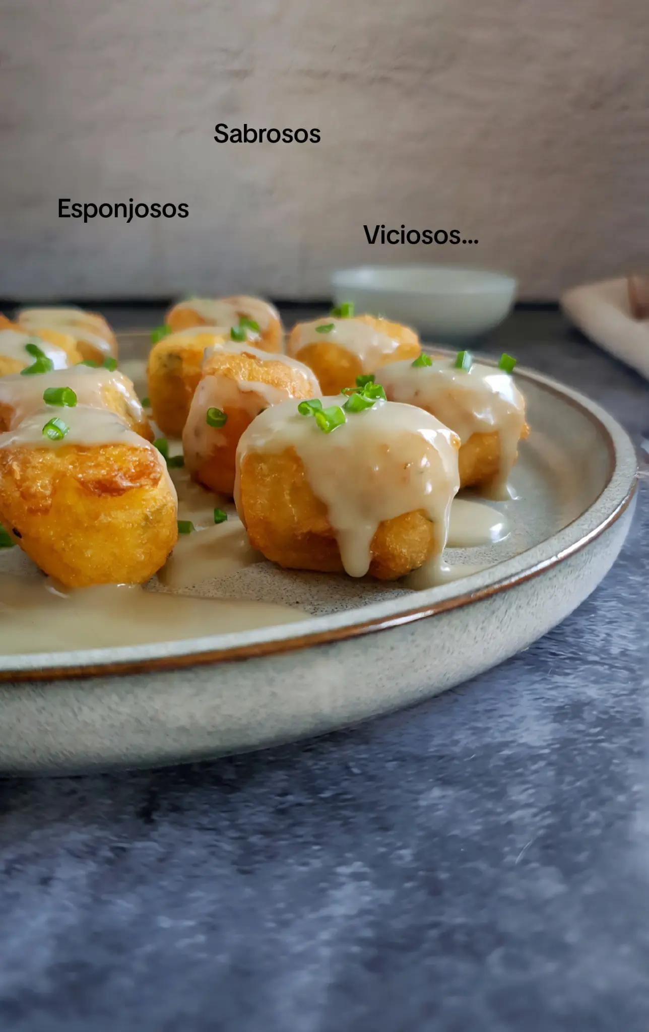 BOCADOS DE PATATA AL CABRALES