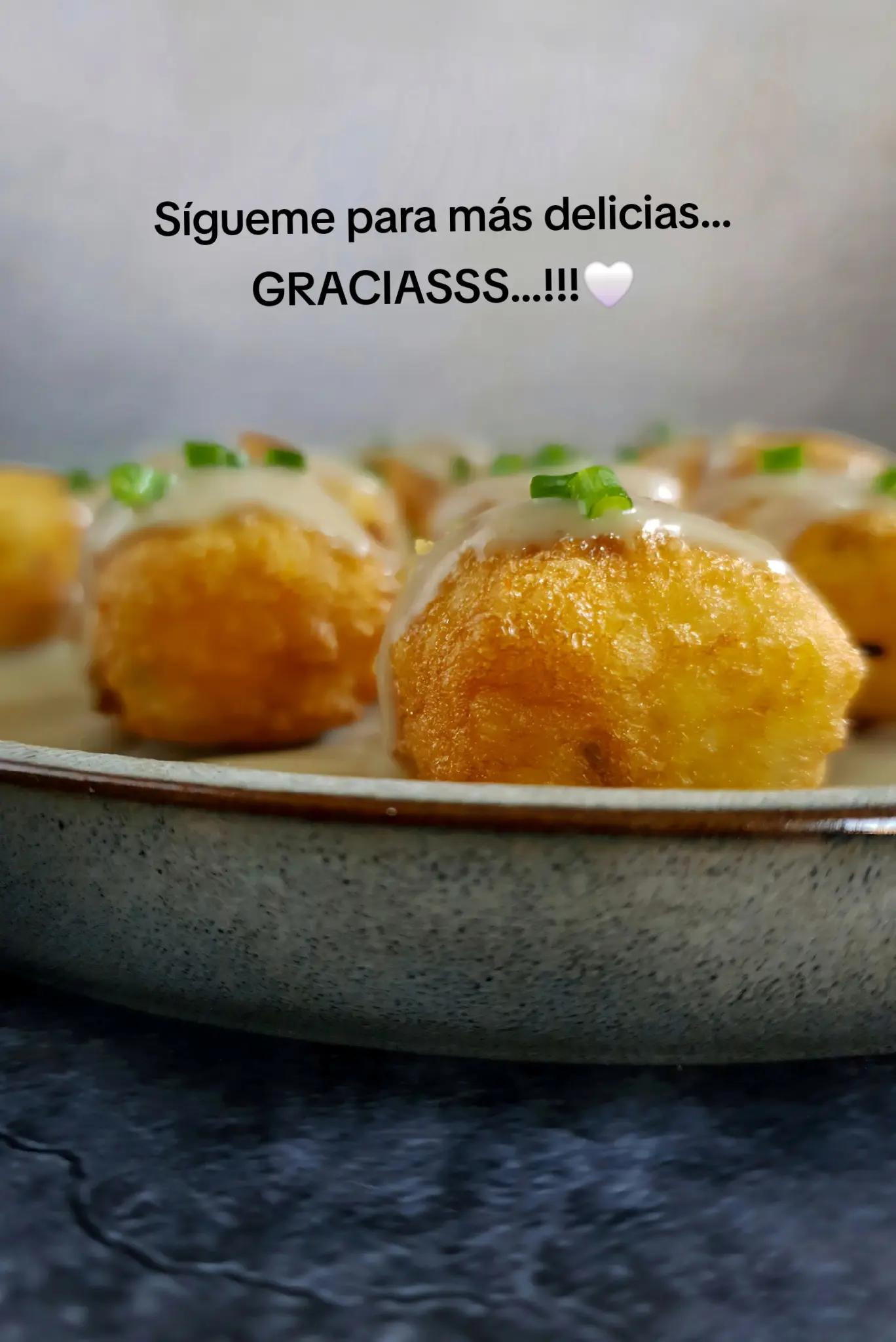 BOCADOS DE PATATA AL CABRALES