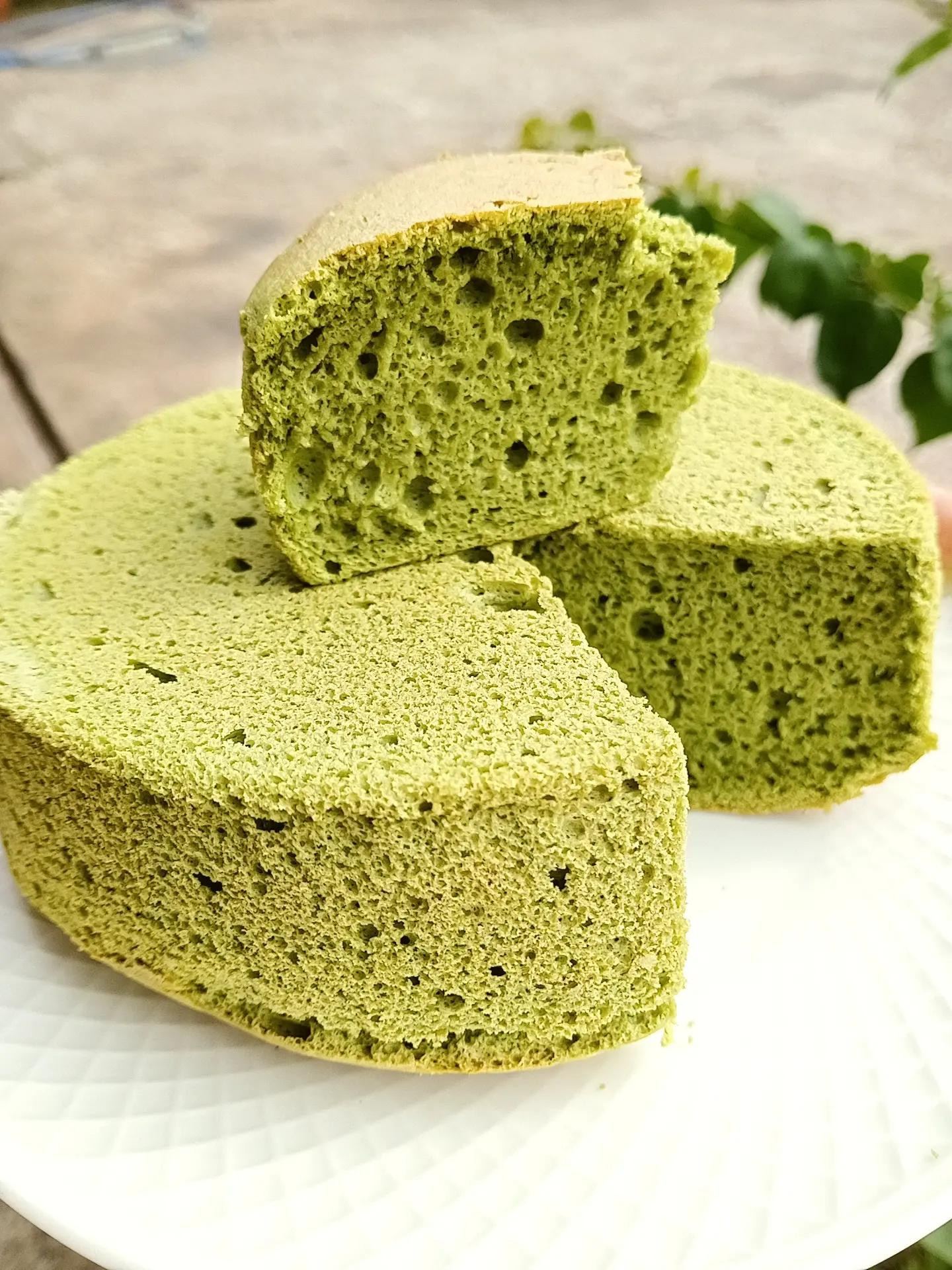 Bông lan Matcha