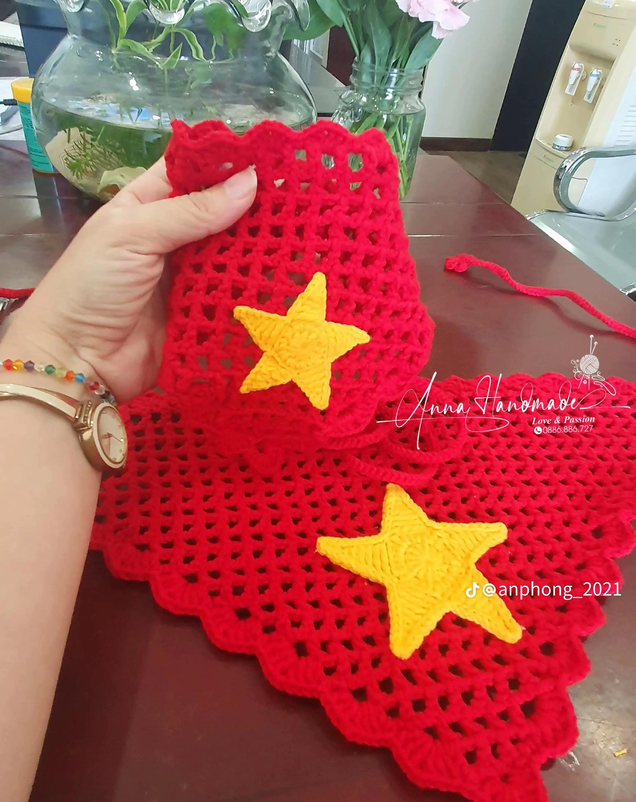 chart khăn bandana cờ đỏ sao vàng.