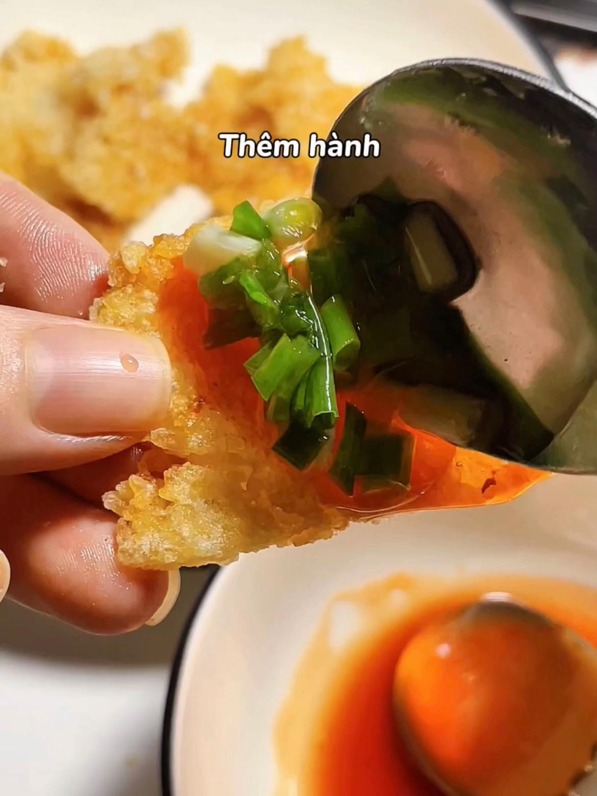 Cơm cháy sốt mỡ hành