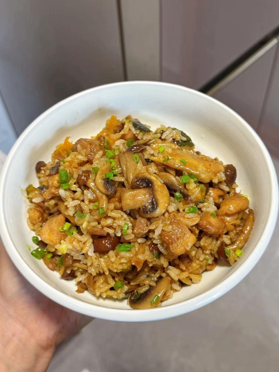 Cơm gà xào nấm siêu ngon siêu dễ làm