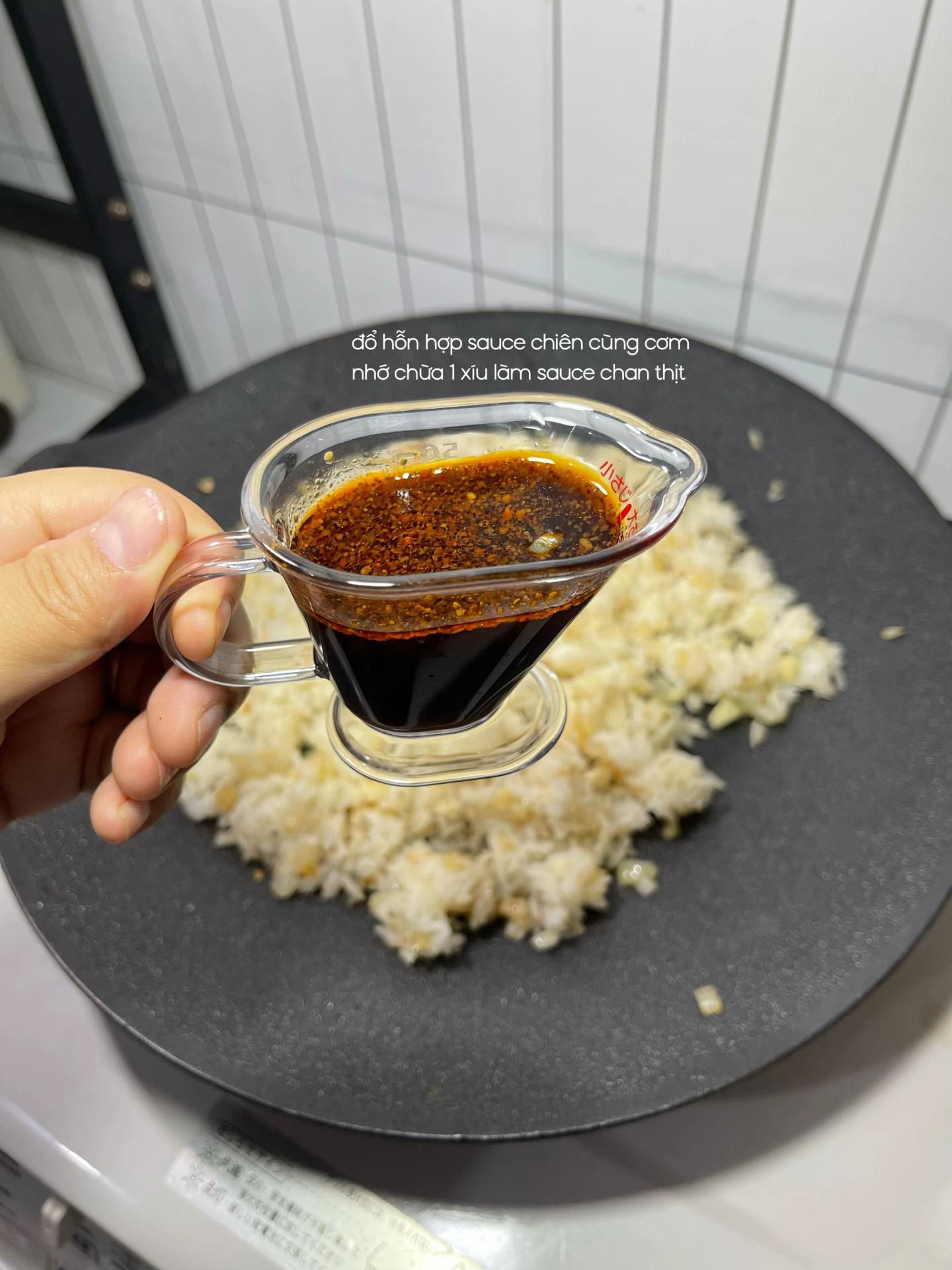 Cơm steak tỏi 🥩🧄
ガーリックステーキ丼 - Garikku sutēki don 🥩