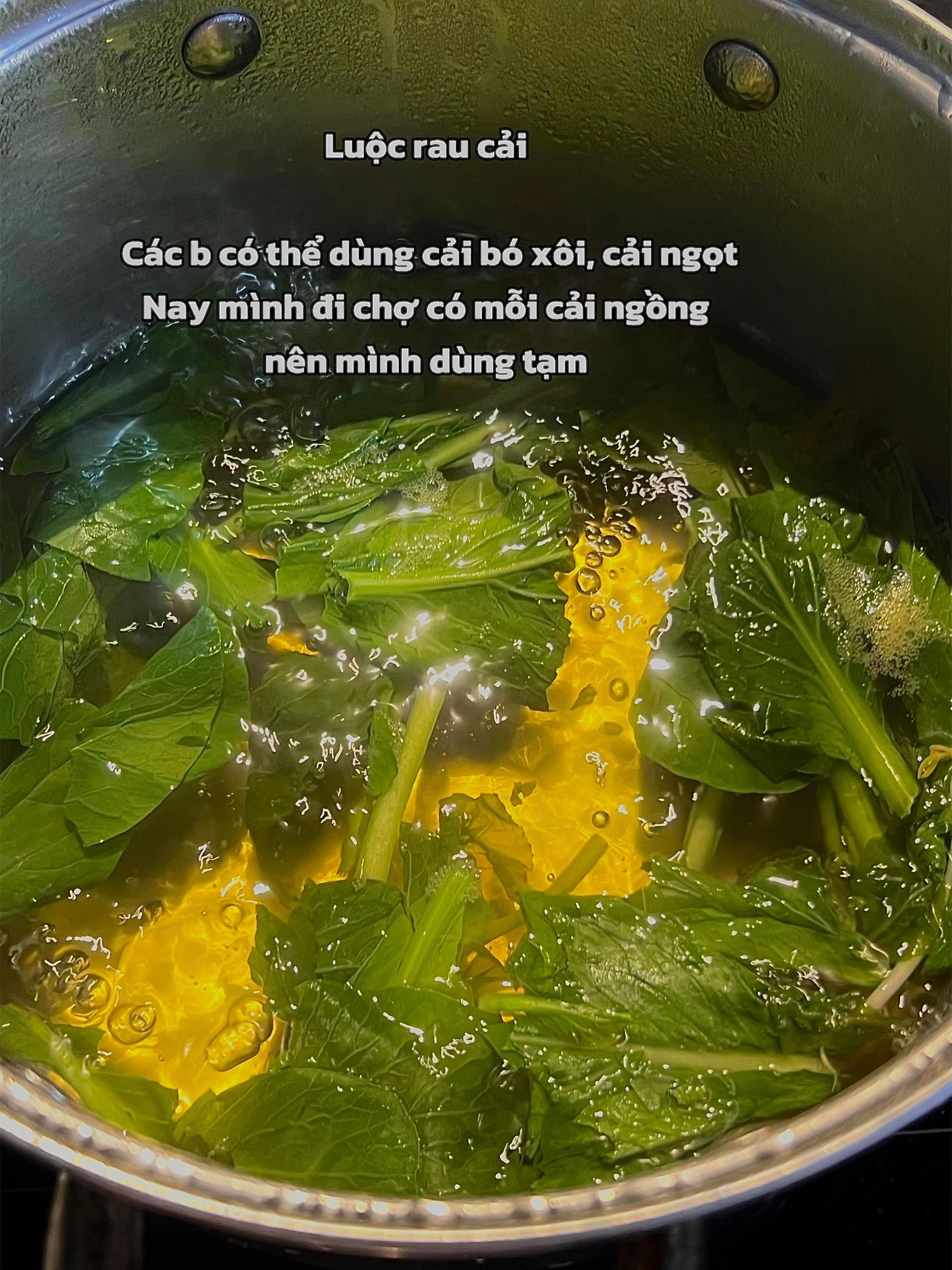 | CƠM TRỘN (BIBIMBAP) HÀN QUỐC |