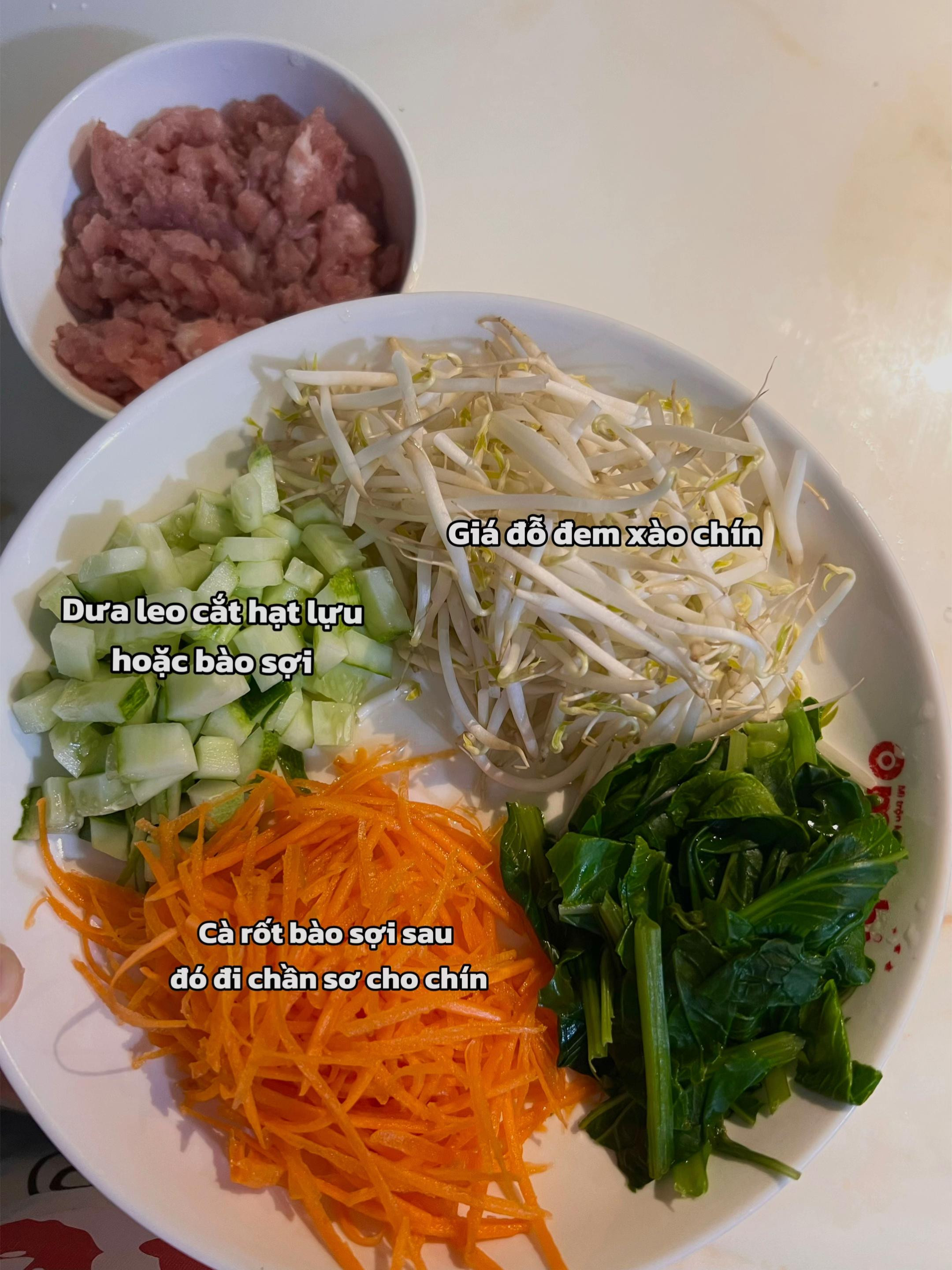 | CƠM TRỘN (BIBIMBAP) HÀN QUỐC |