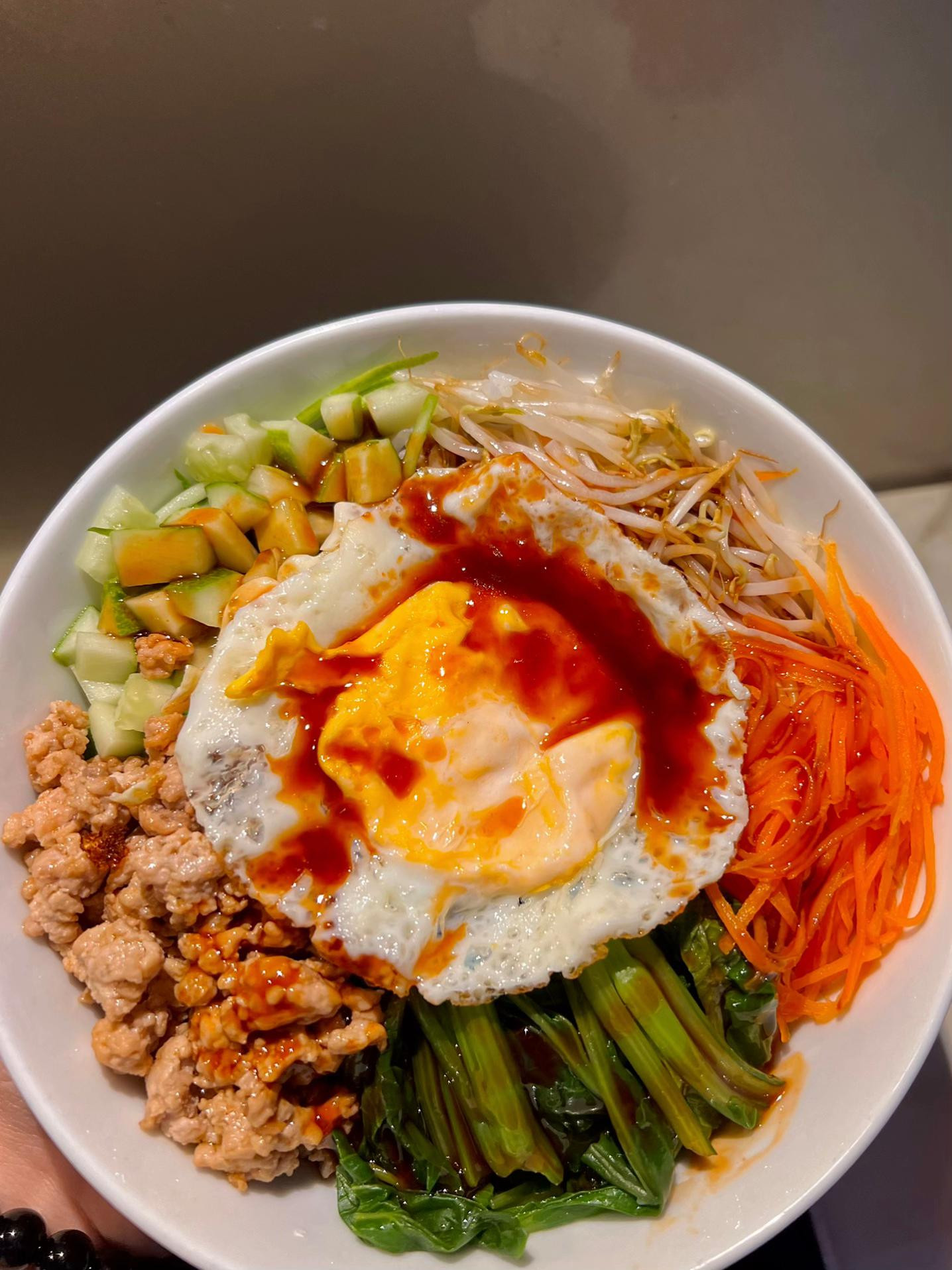 | CƠM TRỘN (BIBIMBAP) HÀN QUỐC |