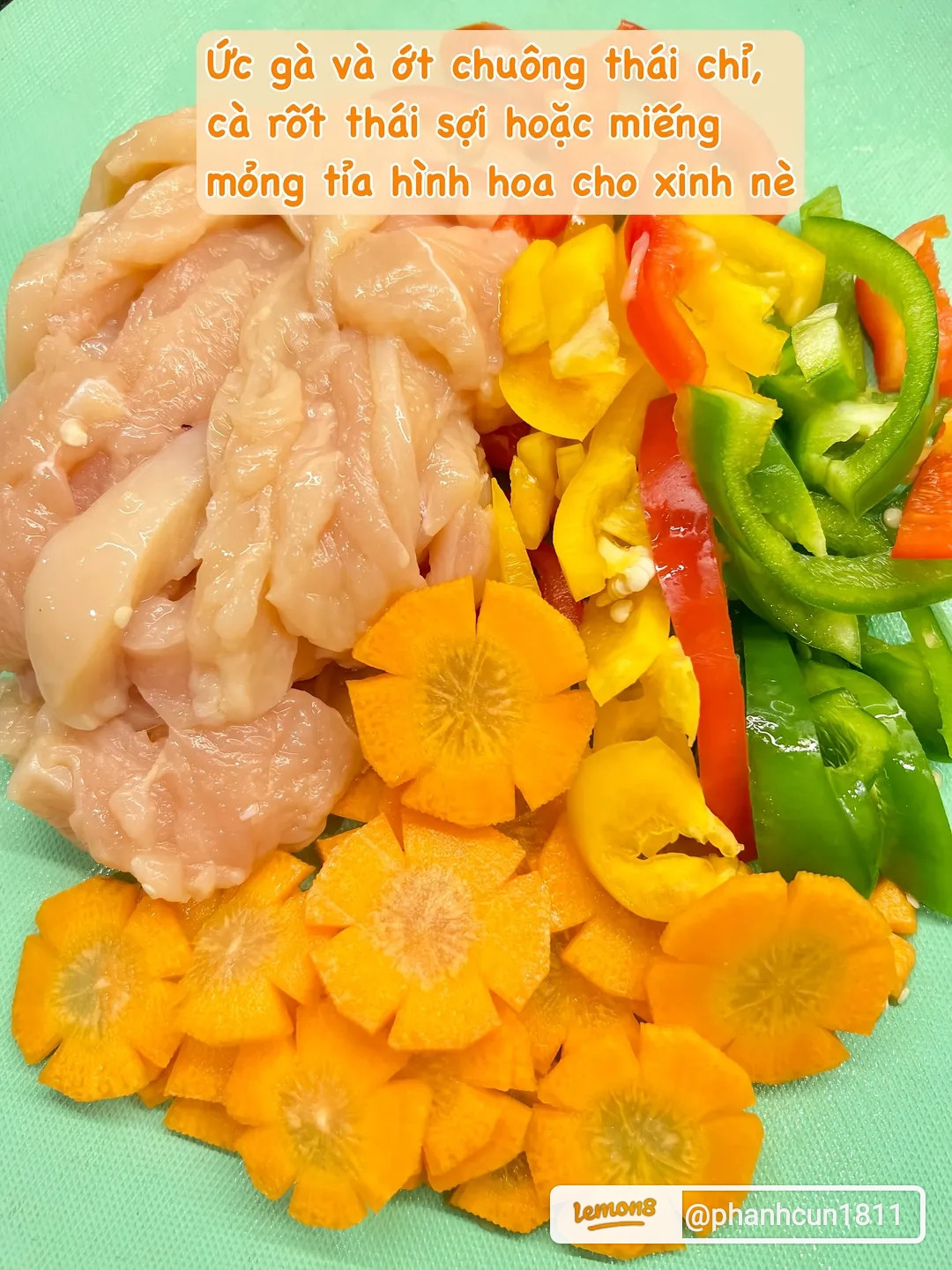 Công thức làm ức gà xào rau củ