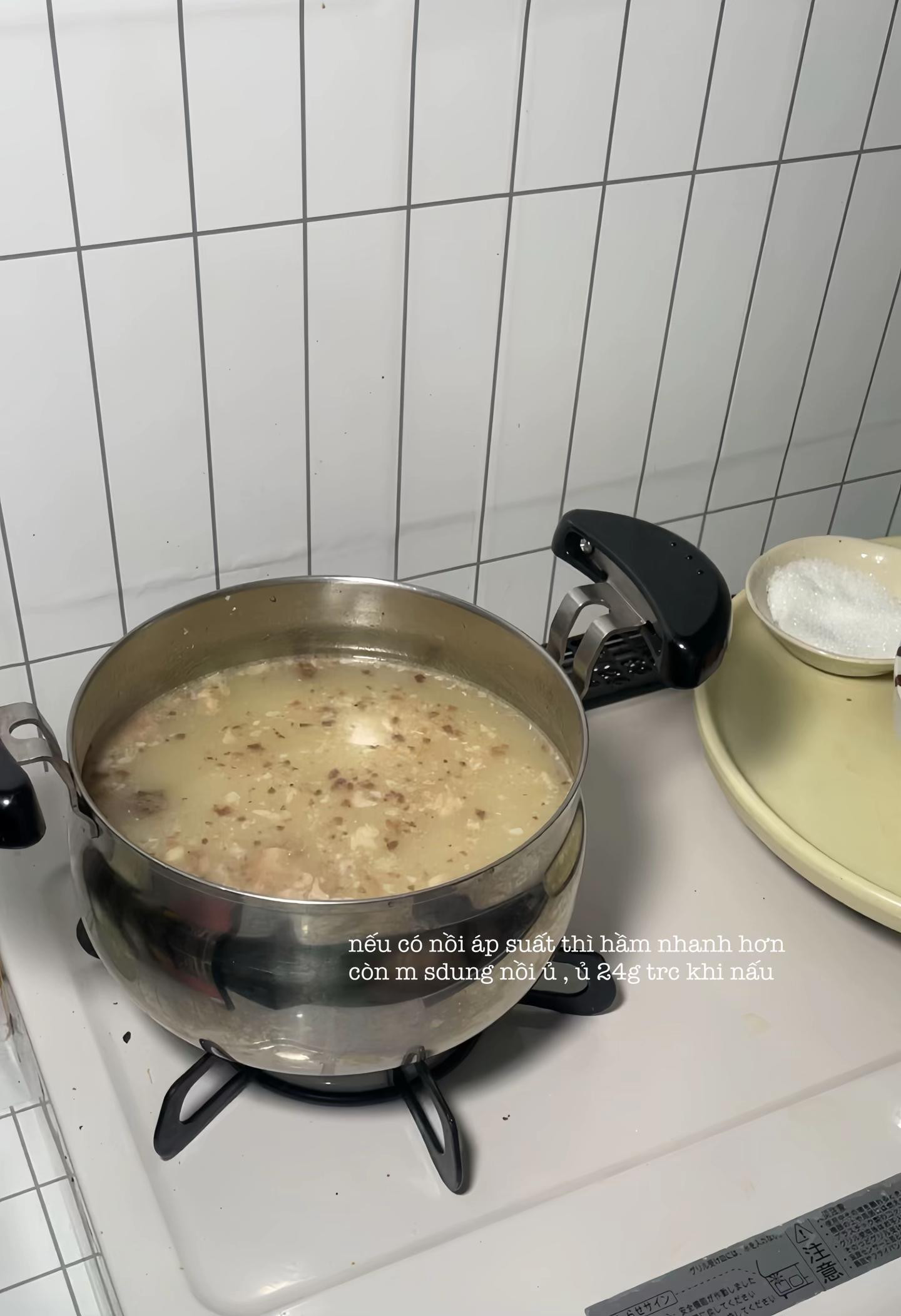 Cũng ramen nhưng công thức này hong coá mặnnn 🤩🤌🏻
豚骨ラーメン - Tonkotsu ramen 🍜