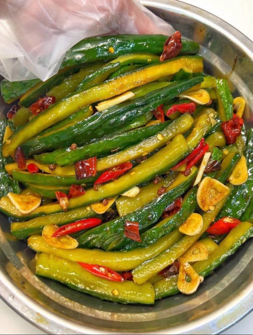 🥒 DƯA CHUỘT NGÂM CHUA CAY – ĐƯA CƠM CỰC MẠNH 🥢