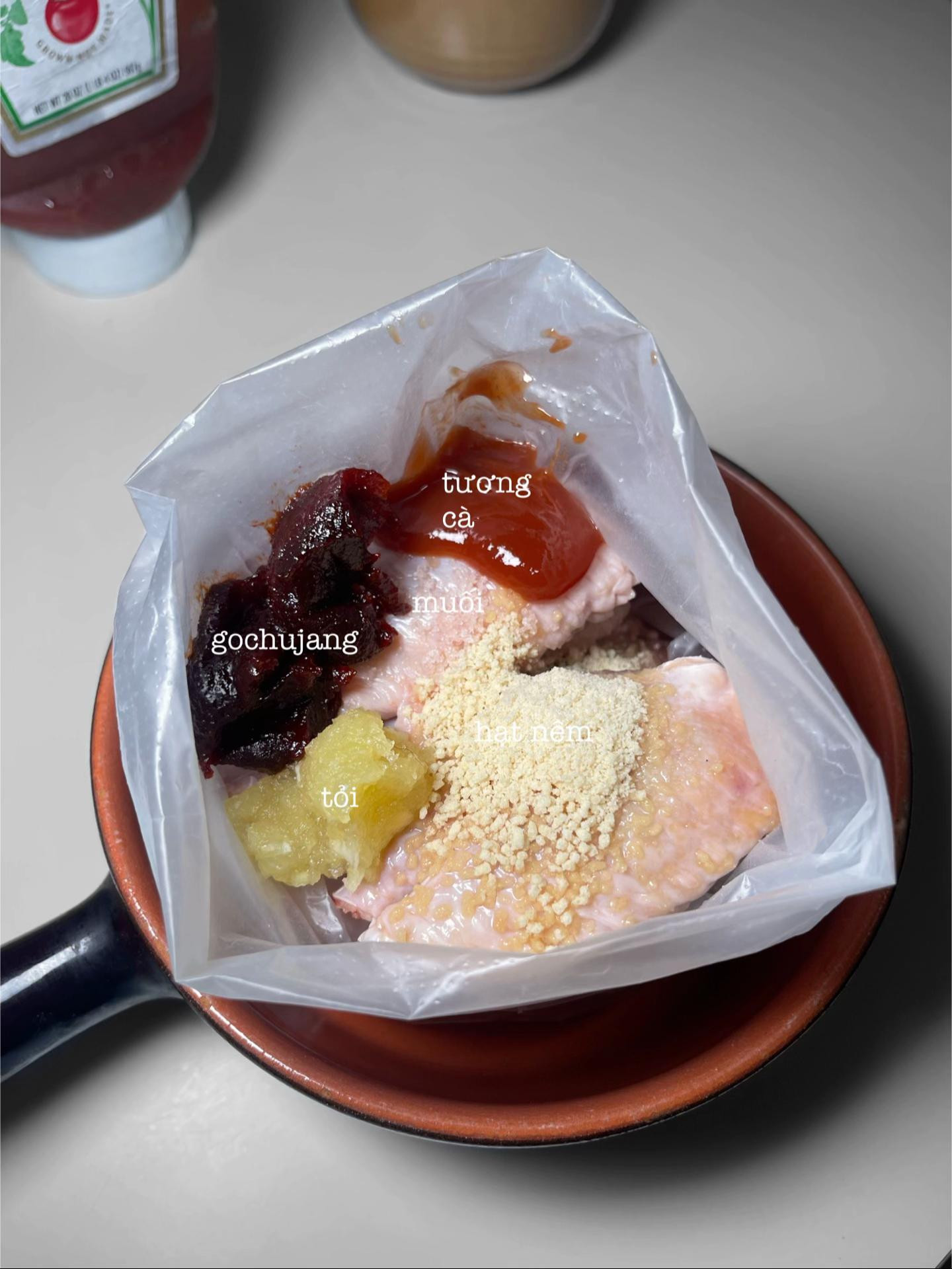 Gà sốt cay ( cay vừa )
ピリ辛チキン - Piri-kara chicken 🐤