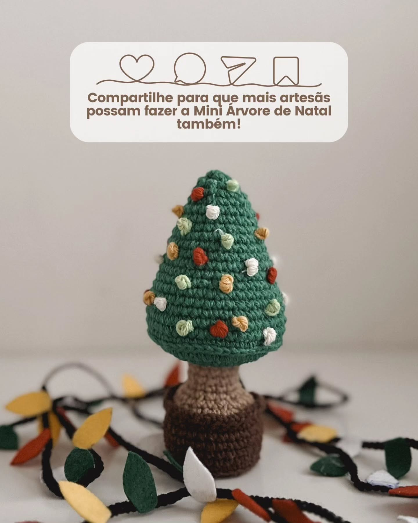 Gráfico de Mini Árvore de Natal em Crochê - Receita Grátis