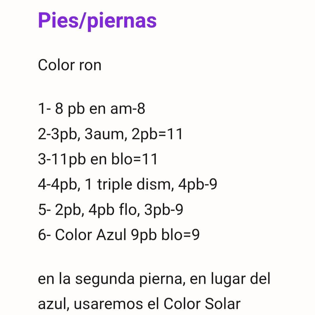 Muñeco de ganchillo del Sombrerero Loco en colores vibrantes
