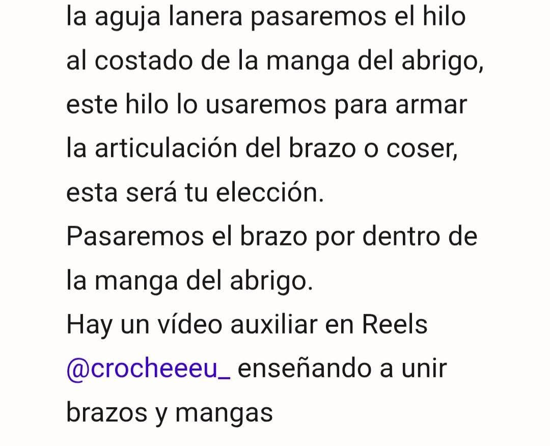 Muñeco de ganchillo del Sombrerero Loco en colores vibrantes