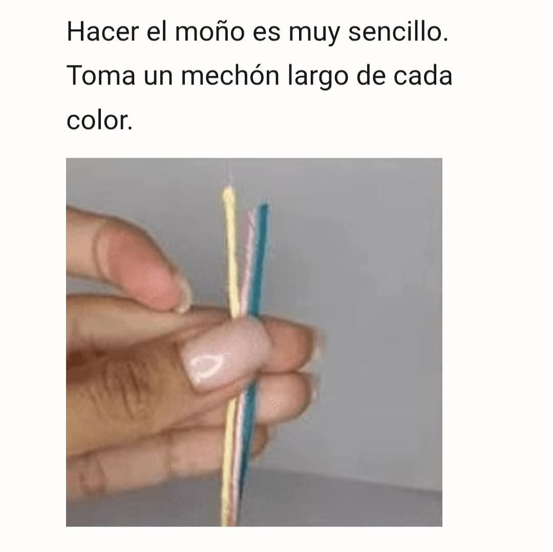 Muñeco de ganchillo del Sombrerero Loco en colores vibrantes