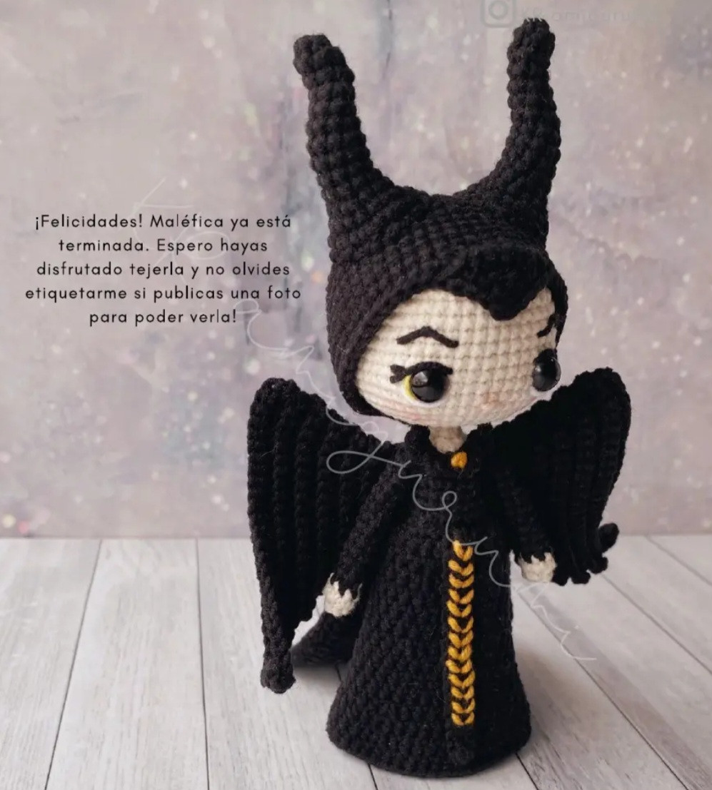 Patrón de amigurumi de Maléfica en crochet encantador