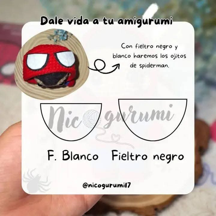 Patrón gratuito de muñeco de superhéroe para tejer a crochet