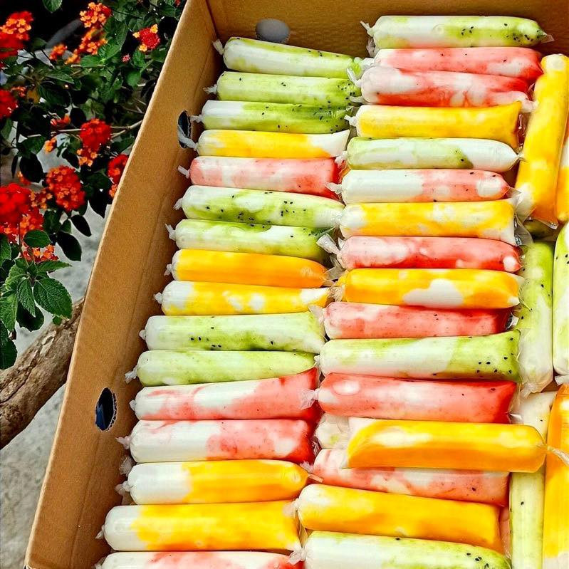 Sữa Chua Túi Mứt Hoa Quả Mát Lạnh Thơm Ngon