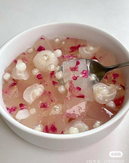 Thạch Hoa Hồng Vải Thiều Mát Lạnh Ngọt Ngào Cho Ngày Hè