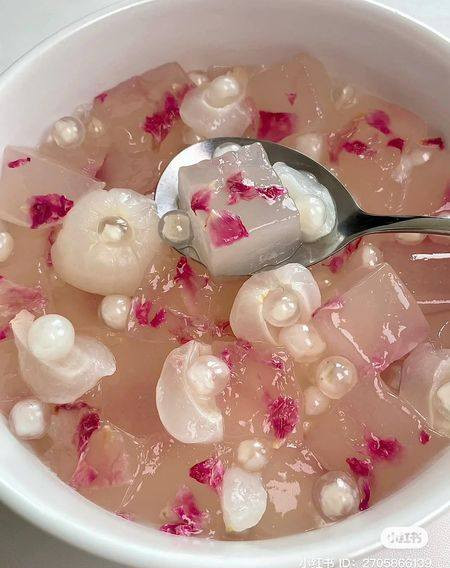 Thạch Hoa Hồng Vải Thiều Mát Lạnh Ngọt Ngào Cho Ngày Hè