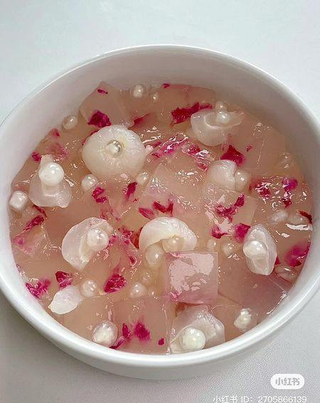 Thạch Hoa Hồng Vải Thiều Mát Lạnh Ngọt Ngào Cho Ngày Hè