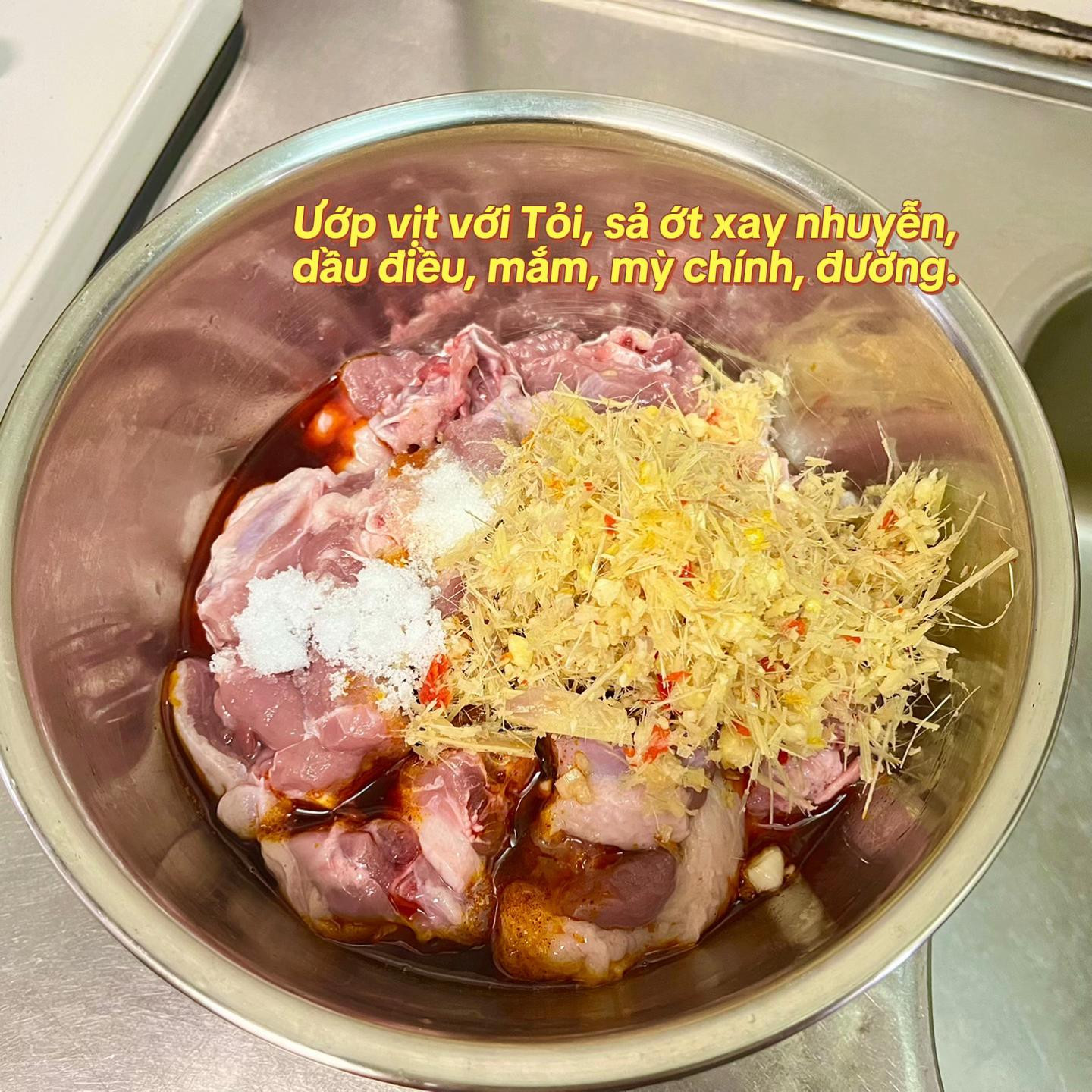Vịt 7 món vịt cháy tỏi