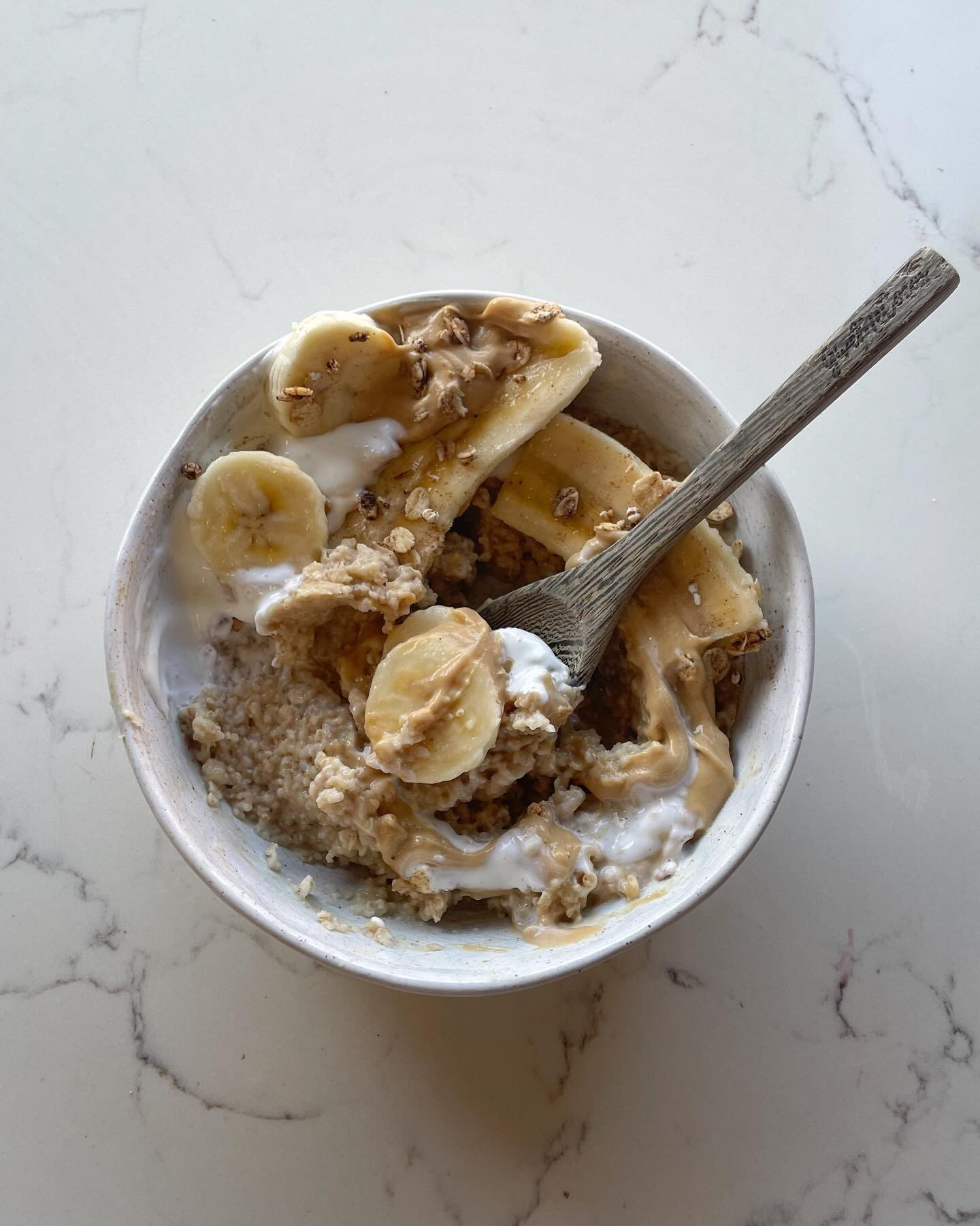Banana Bliss Oats with Almond Cinnamon Crunch