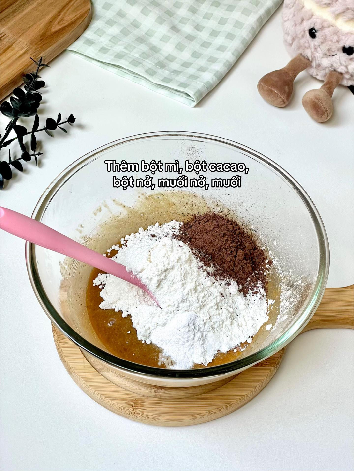 Bánh quy cờ đỏ sao vàng nhân socola chảy