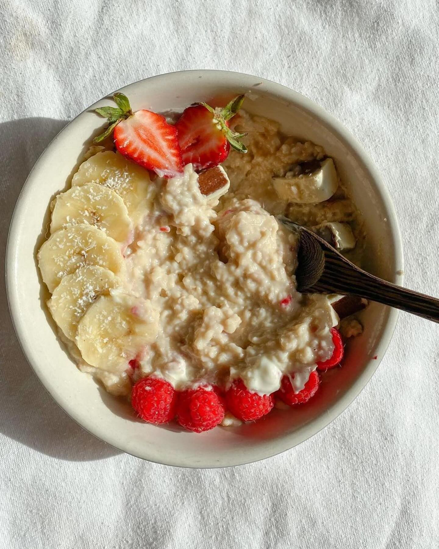 Berry Bliss White Chocolate Protein Oatmeal