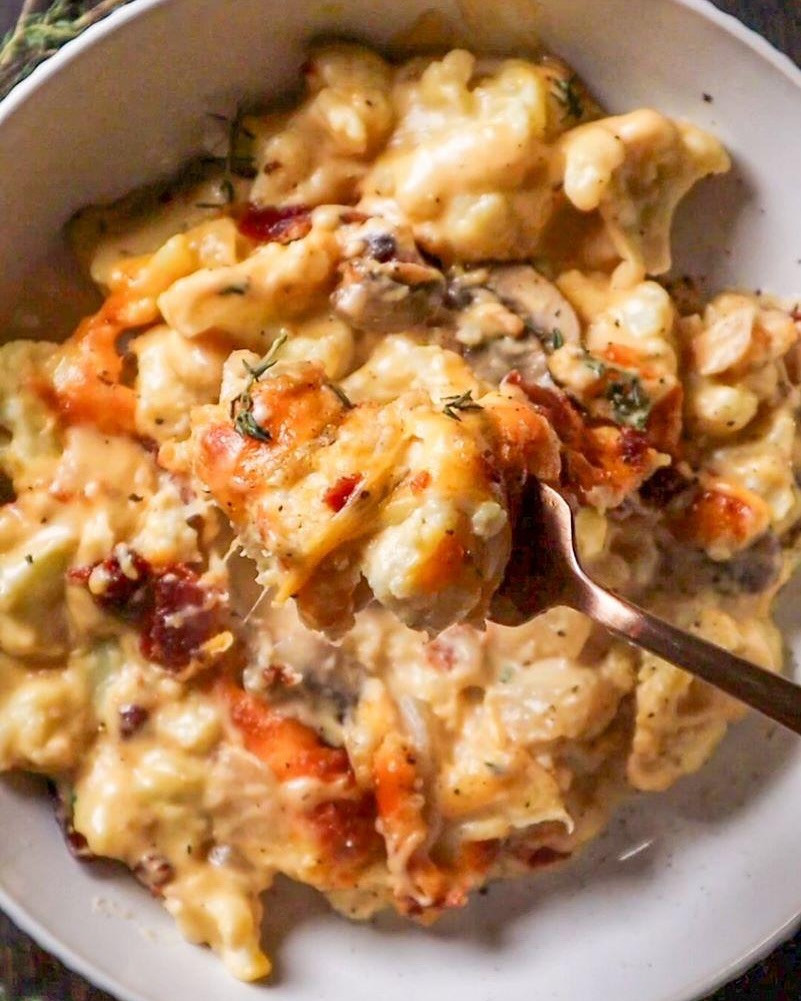 Cheesy Cauliflower Delight with Bacon & Mushrooms