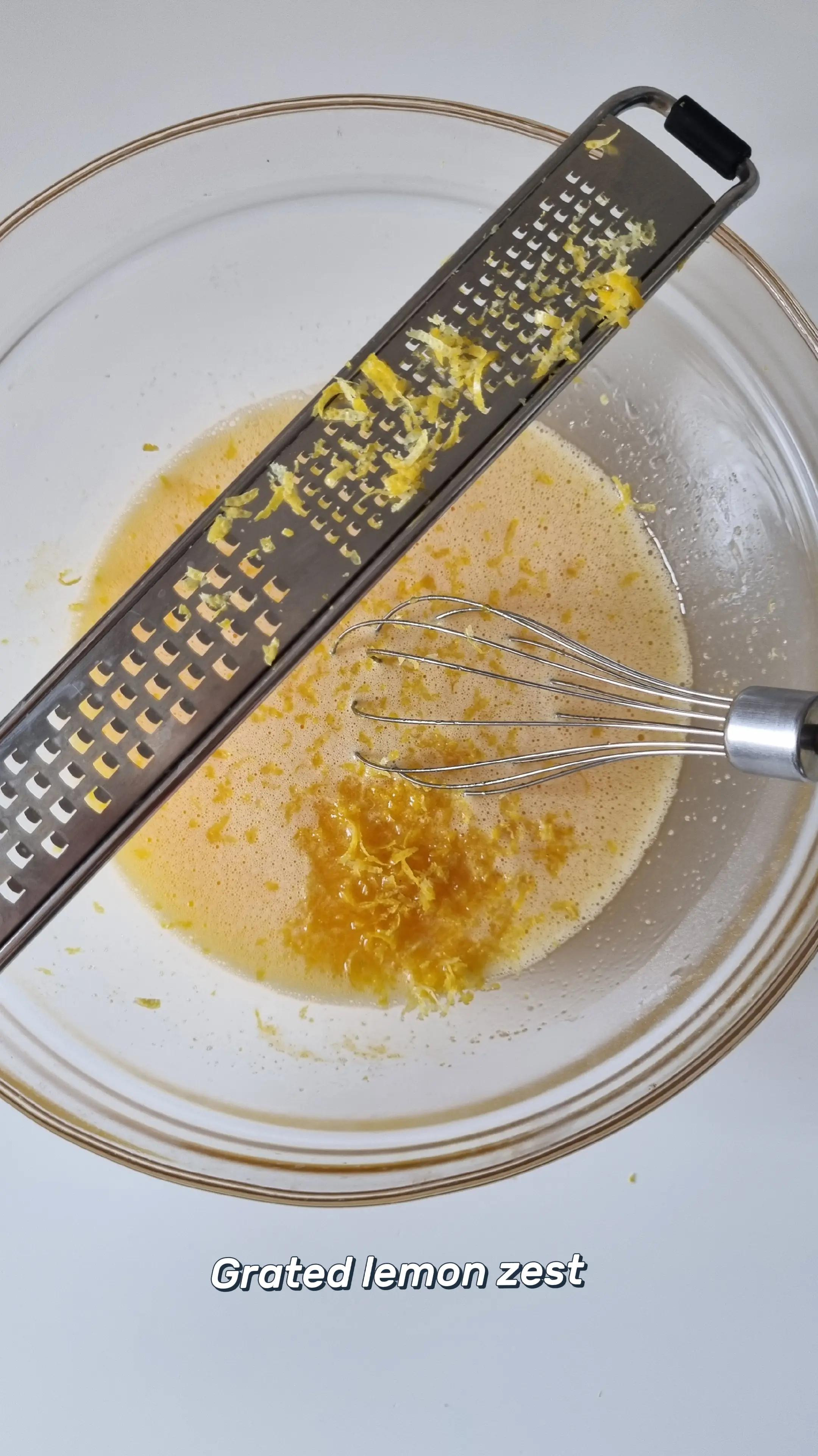 COCONUT AND LEMON COOKIES