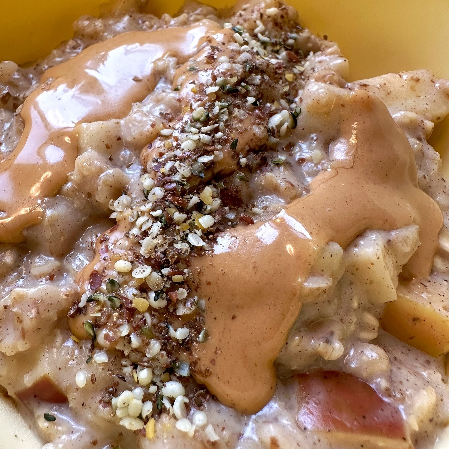 Creamy Cinnamon Apple Oatmeal Delight with Nutty Boost