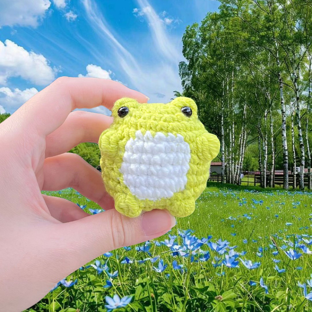 Cute Crochet Frog with Overalls Free Pattern for Beginners