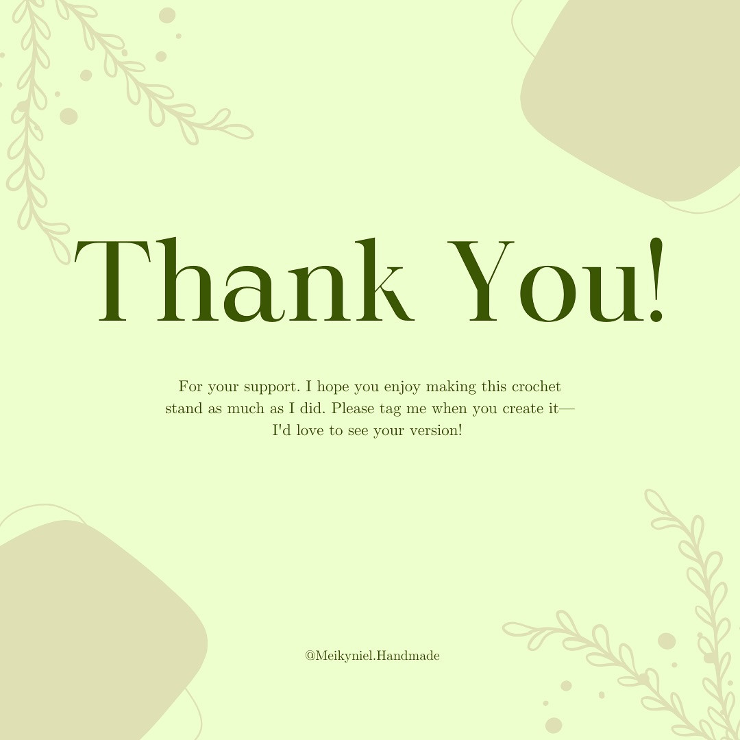 Free Crochet Amigurumi Stand Pattern with Leaf Design