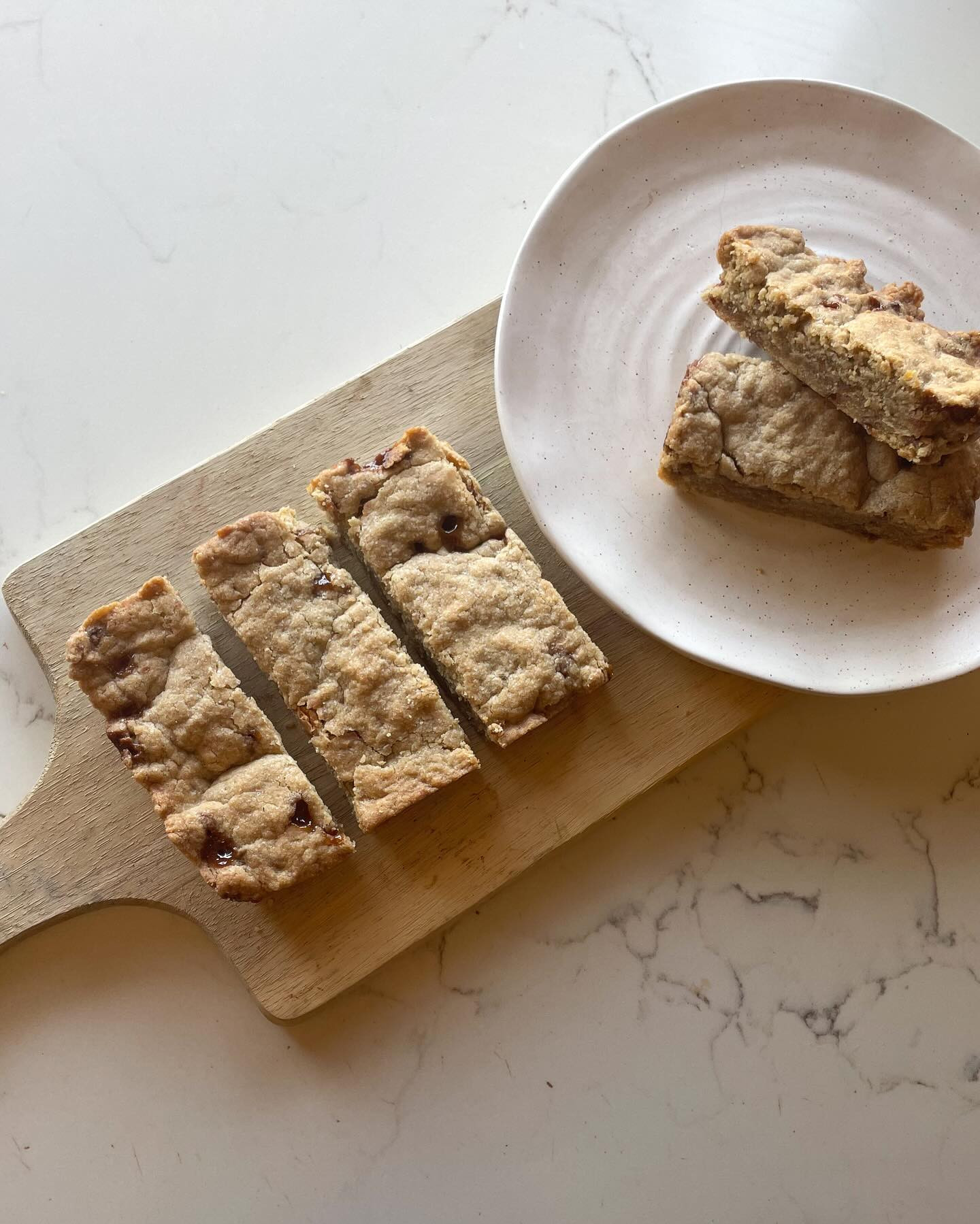 Golden Caramilk Protein Blondie Delight