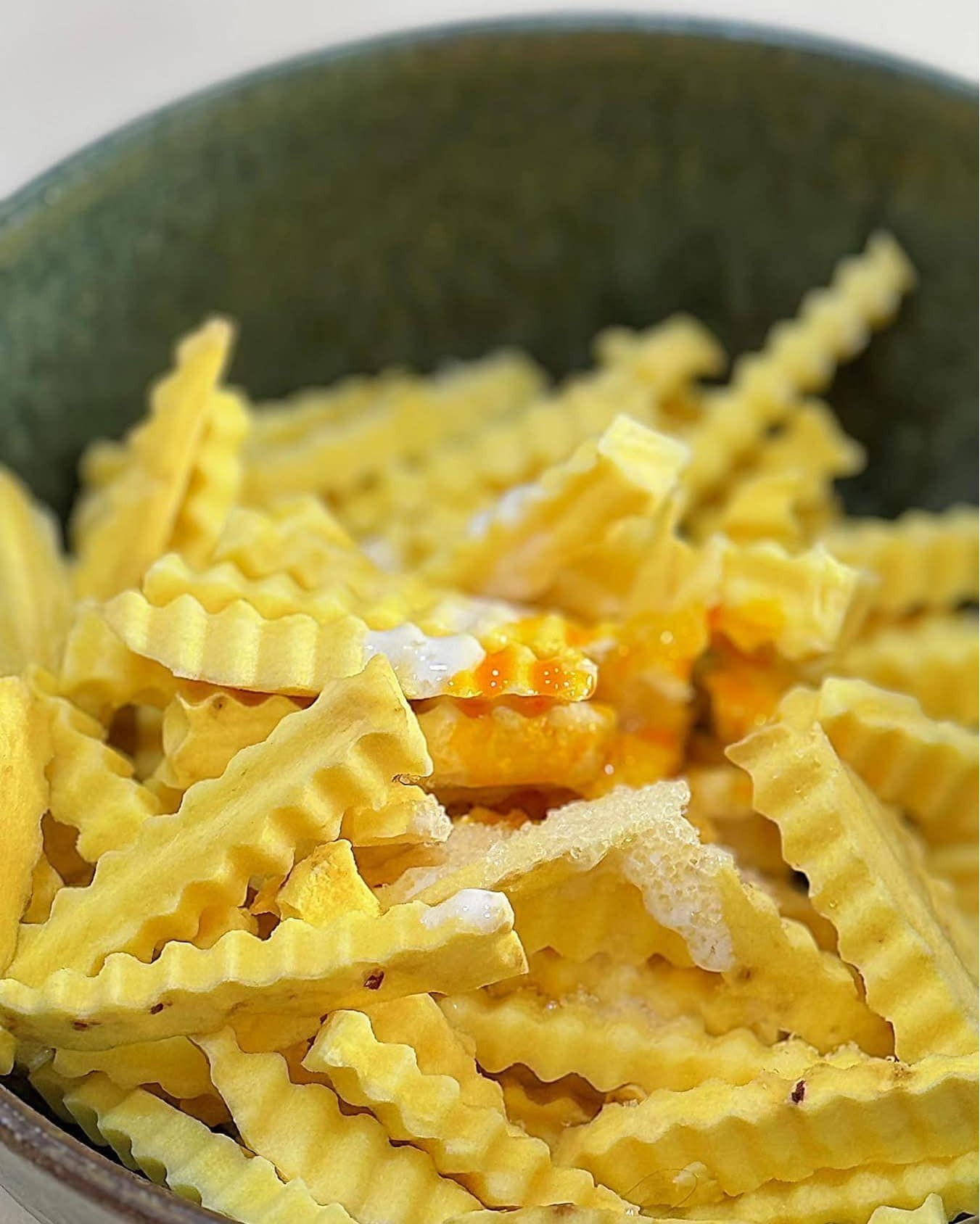 Khoai Lang Chiên Mè Đen Giòn Thơm Ngậy