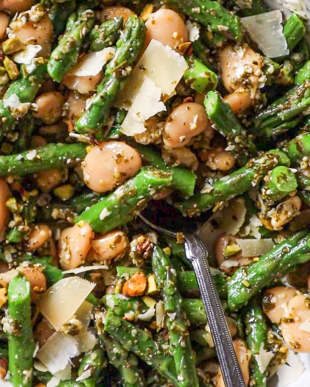 Pesto-Infused Asparagus and Bean Salad Delight
