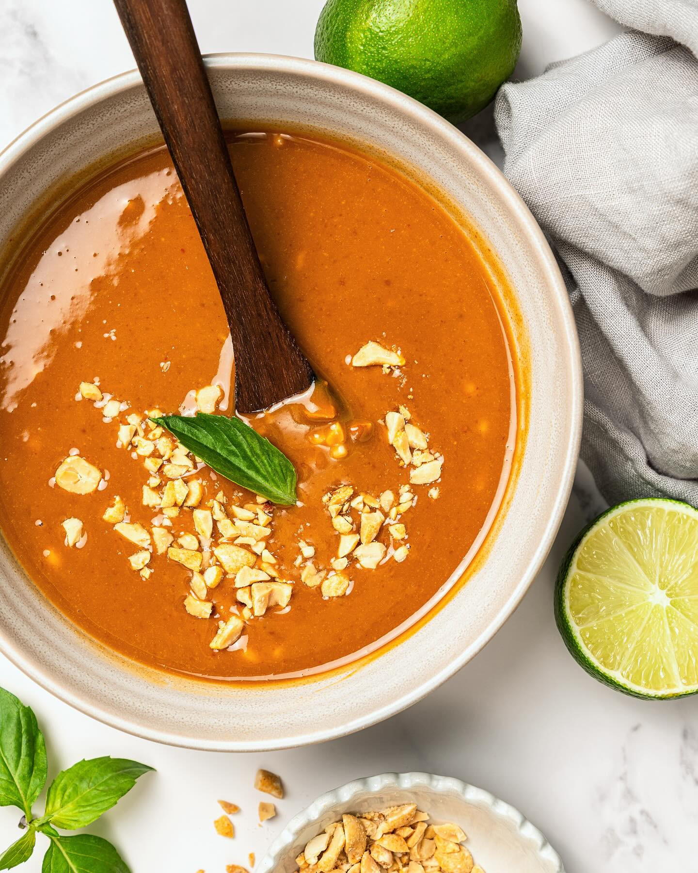 Quick Nutty Bliss: 5-Minute Peanut Sauce