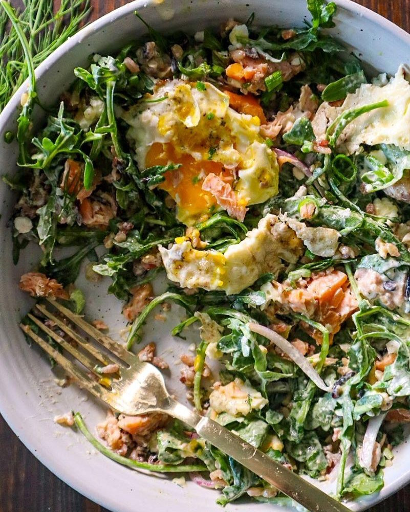Smoked Salmon Brunch Salad with Creamy Garlic Dill Dressing