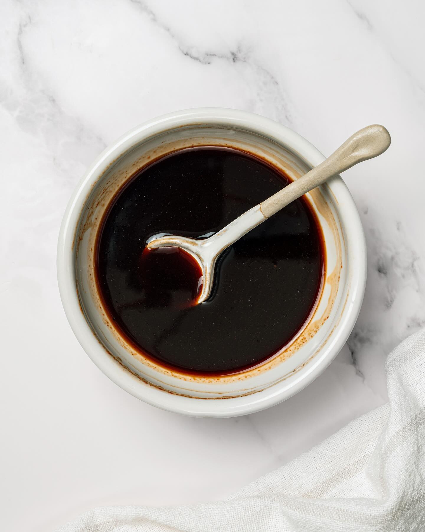 Spicy Vegan Drunken Noodles with Basil and Tofu