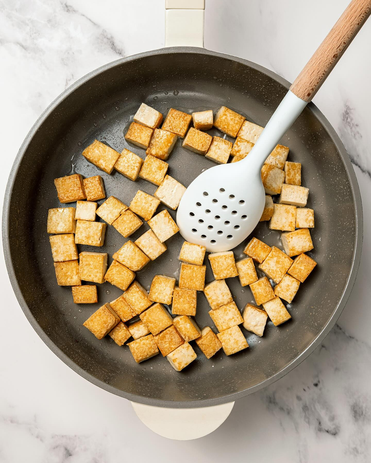 Spicy Vegan Drunken Noodles with Basil and Tofu