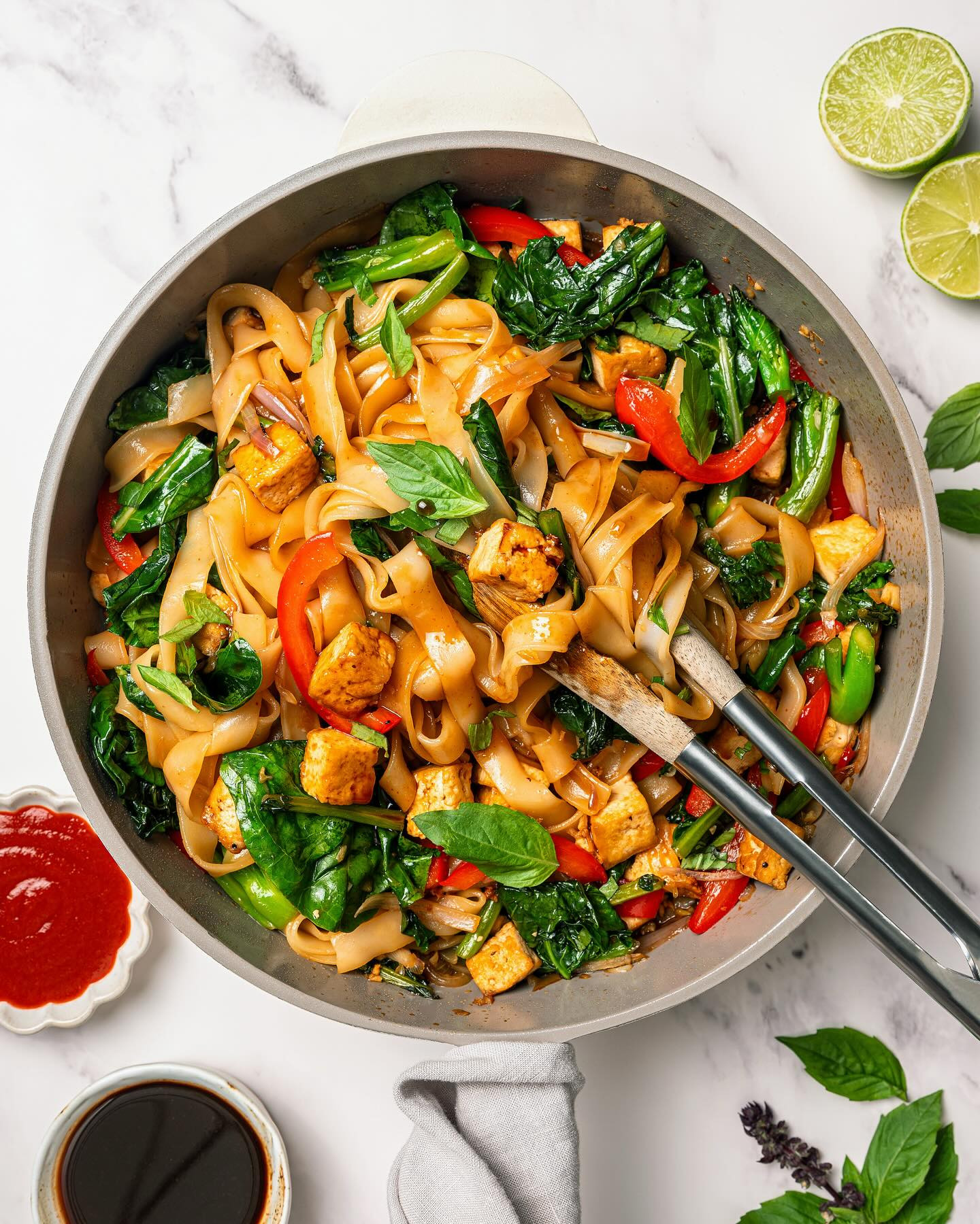 Spicy Vegan Drunken Noodles with Basil and Tofu