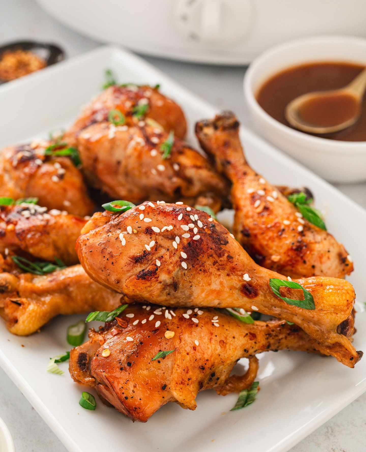 Tender Asian Soy-Garlic Drumsticks Delight