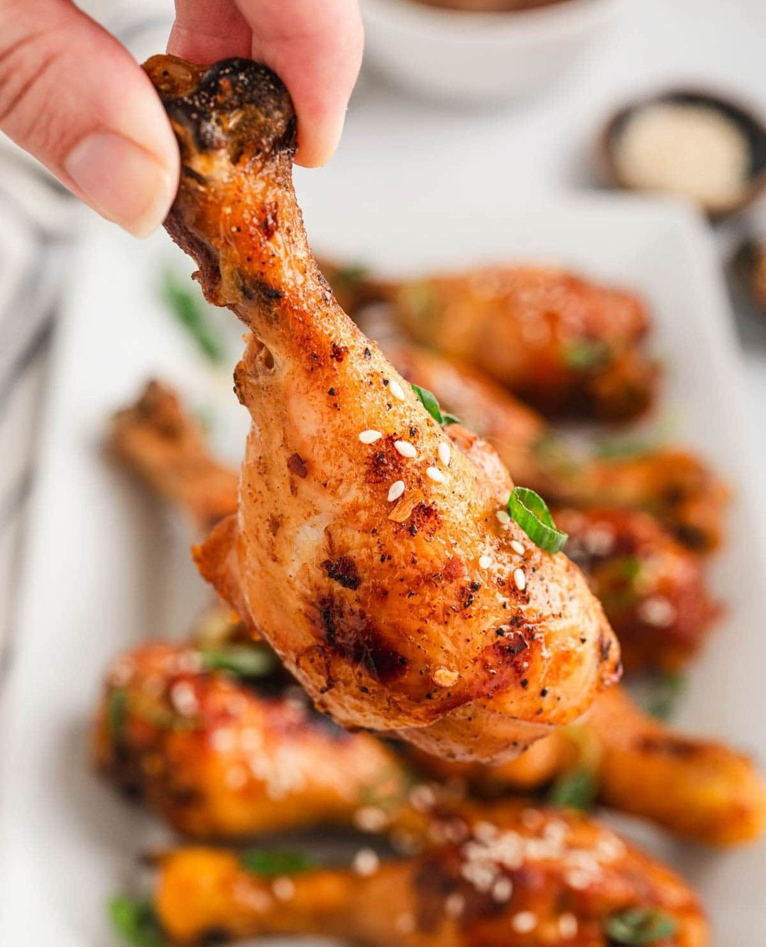Tender Asian Soy-Garlic Drumsticks Delight